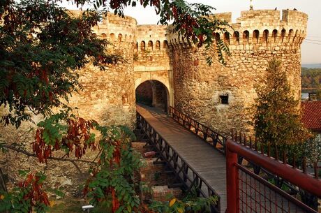 BÜYÜK BALKAN TURU 7 GECE 8 GÜN 6 ÜLKE VİZESİZ UÇAKLI 