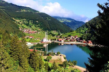 Karadeniz Yaylalar ve Batum Turu (Batum Konaklamalı) / 6 Gece Otel Konaklamalı / İstanbul Çıkışlı