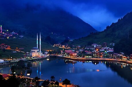 Karadeniz Yaylalar ve Batum Turu (Batum Konaklamalı) / 6 Gece Otel Konaklamalı / İstanbul Çıkışlı
