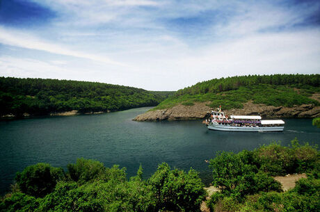 Karadeniz Yaylalar ve Batum Turu (Batum Konaklamalı) / 6 Gece Otel Konaklamalı / İstanbul Çıkışlı