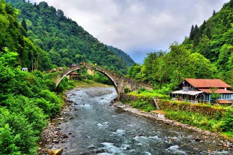Karadeniz Yaylalar ve Batum Turu (Batum Konaklamalı) / 6 Gece Otel Konaklamalı / İstanbul Çıkışlı