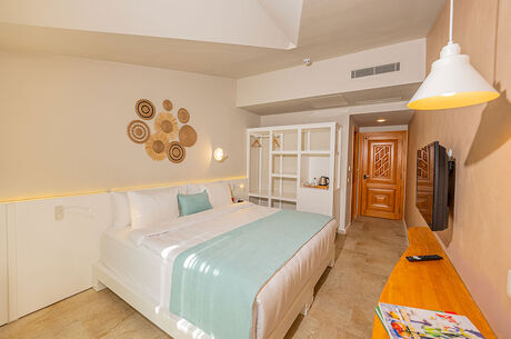  1 Gece Otel Konaklamalı Datça Badem Çiçeği Festivali Turu