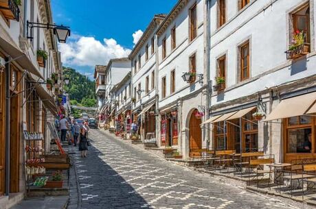 VİZESİZ UÇAKLI BALKAN TURU 