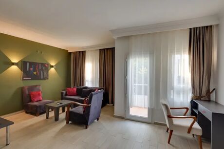 Leo Beach Resort +16 | 4 Gece Konaklamalı | 
