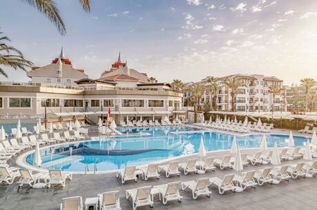 Aydınbey Famous Resort Hotel / 3 Gece Otel Konaklamalı