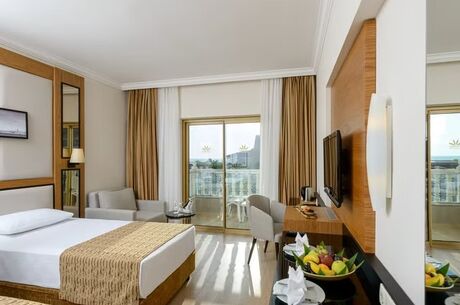 Aydınbey Famous Resort Hotel / 4 Gece Otel Konaklamalı