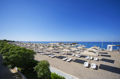 Club Nena / 3 Gece ve 4 Gece Otel Konaklamalı