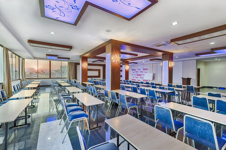 Club Nena / 3 Gece ve 4 Gece Otel Konaklamalı