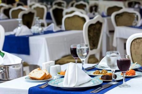 SL La Perla Hotel 3 Gece 4 Gün Ulaşım Dahil