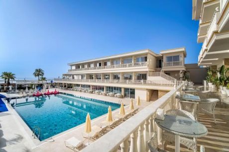 SL La Perla Hotel 4 Gece 5 Gün Ulaşım Dahil