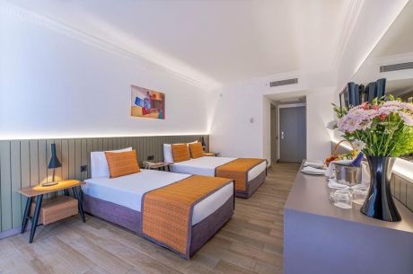 Queens Park Göynük 4 Gece 5 Gün Ulaşımsız