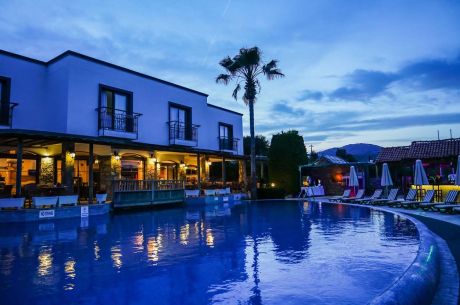 MİRA  BEACH RESORT HOTEL 3 GECE 4 GÜN ULAŞIMLI