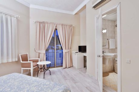 MİRA  BEACH RESORT HOTEL 3 GECE 4 GÜN ULAŞIMLI