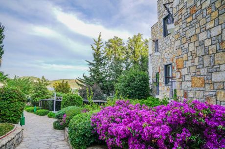 MİRA BEACH RESORT HOTEL 4 GECE 5 GÜN ULAŞIMLI