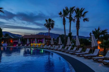 MİRA BEACH RESORT HOTEL 4 GECE 5 GÜN ULAŞIMLI