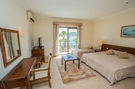 MİRA BEACH RESORT HOTEL 4 GECE 5 GÜN ULAŞIMLI